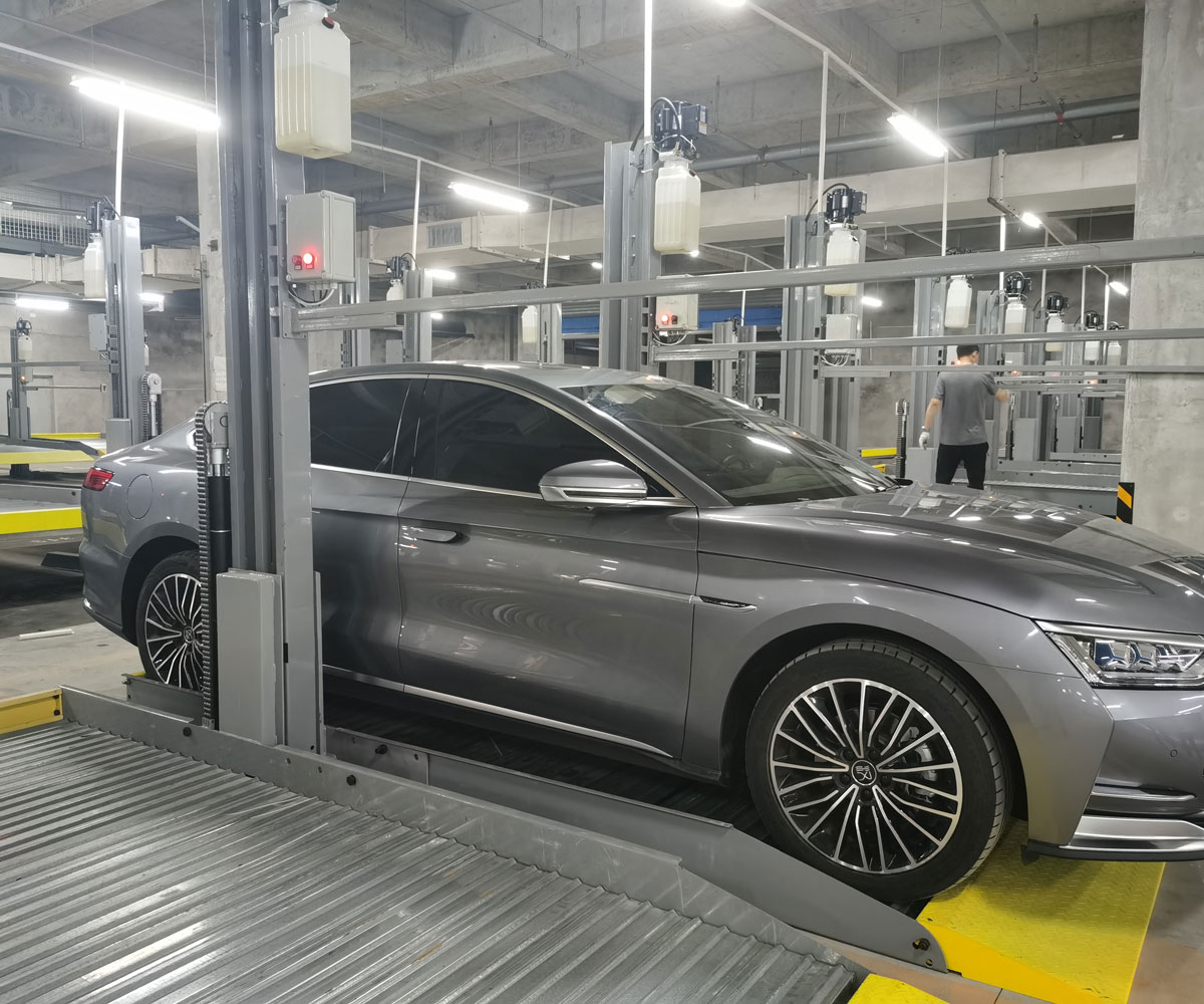 犍為兩層升降平移立體車庫(kù)停車設(shè)備過驗(yàn)收