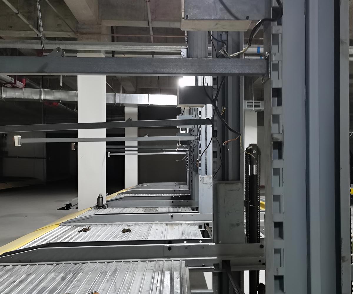 鳳岡立體車位租賃中室內(nèi)立體停車庫成本解析：多維度考量下的價格定位